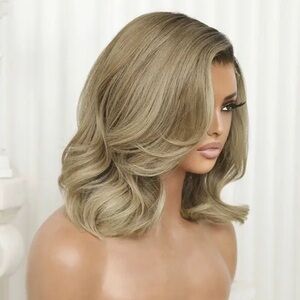 Hairvivi Peace Blonde Wig